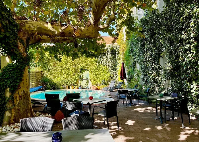 Cit'Hotel Le Louvre Orange